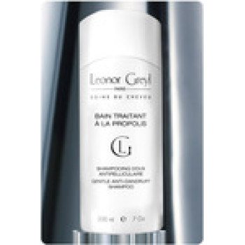 М'який шампунь проти лупи